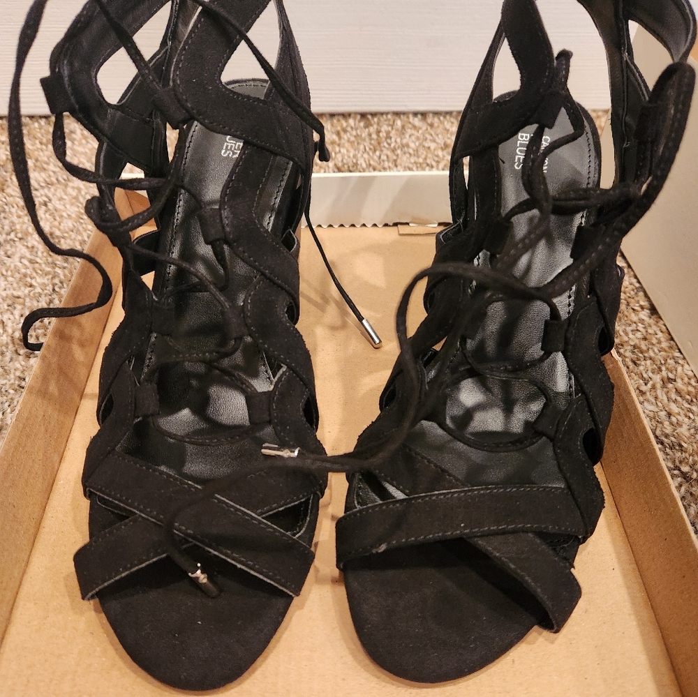 Womens black shoes